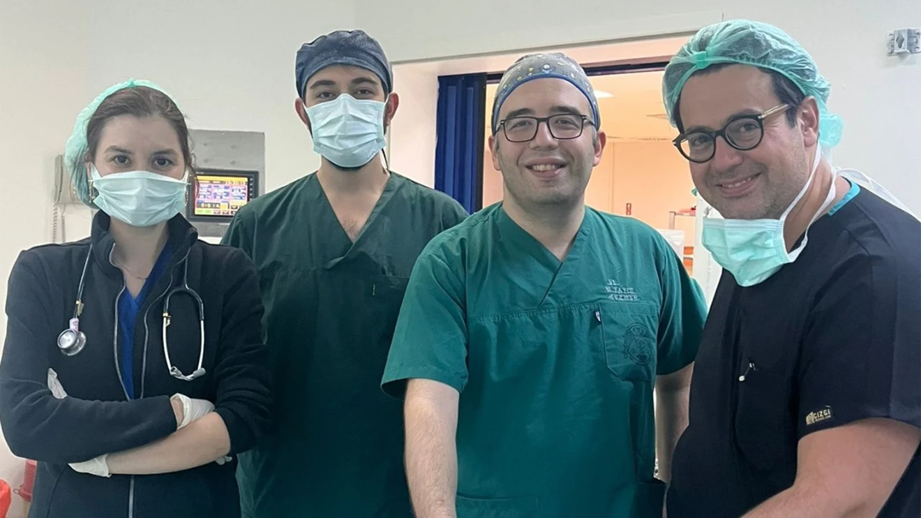 5 günlük bebek, Selçuk Tıp’ta nefesine kavuştu